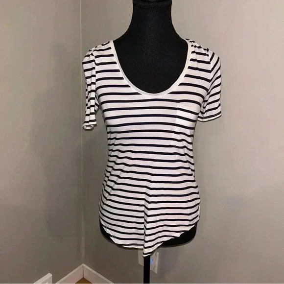Babaton Tops - Aritzia  - The Group Babaton Tee